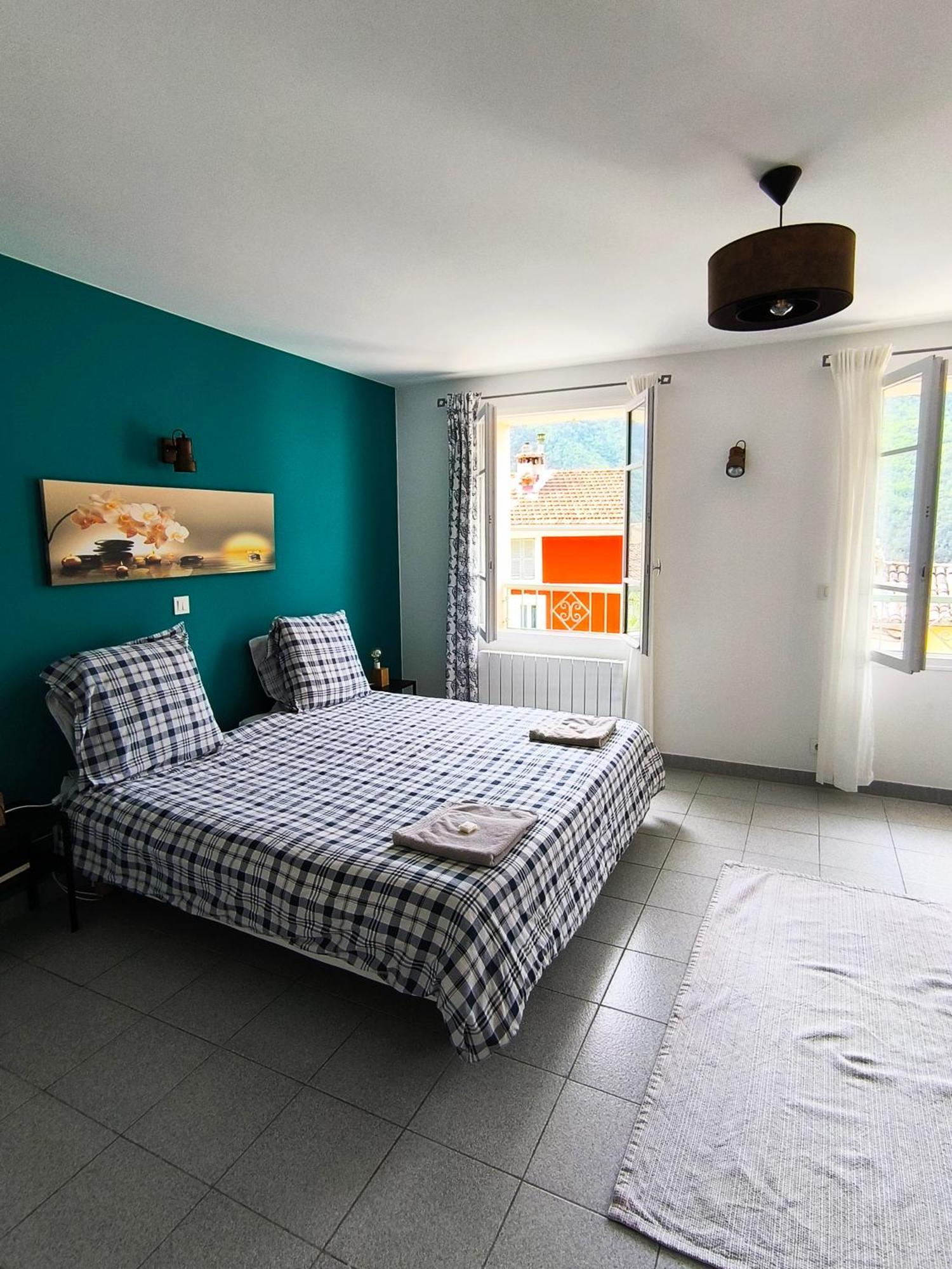 Auberge De Calendal Hotel Aiglun  Ngoại thất bức ảnh